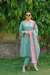 Zaviya Embroidered Lawn 3Pc